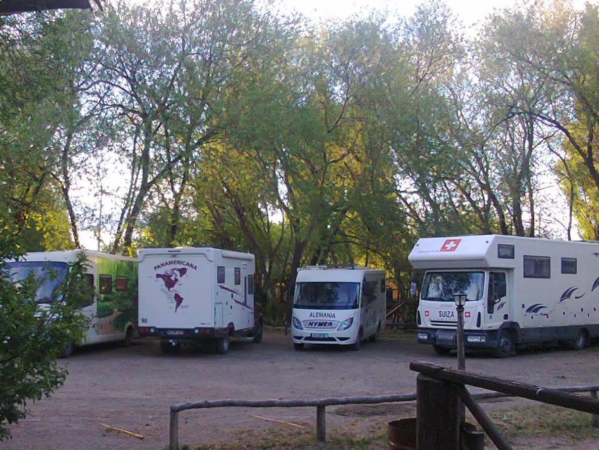Camping Y Hostal El Ovejero El Calafate Kültér fotó