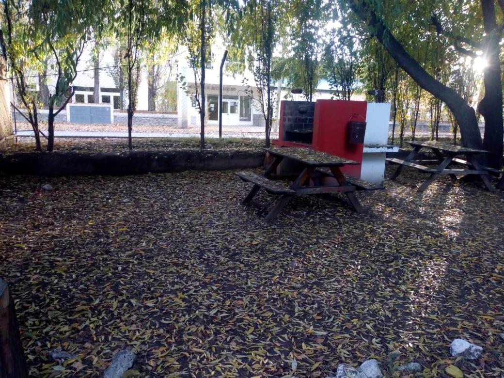 Camping Y Hostal El Ovejero El Calafate Kültér fotó